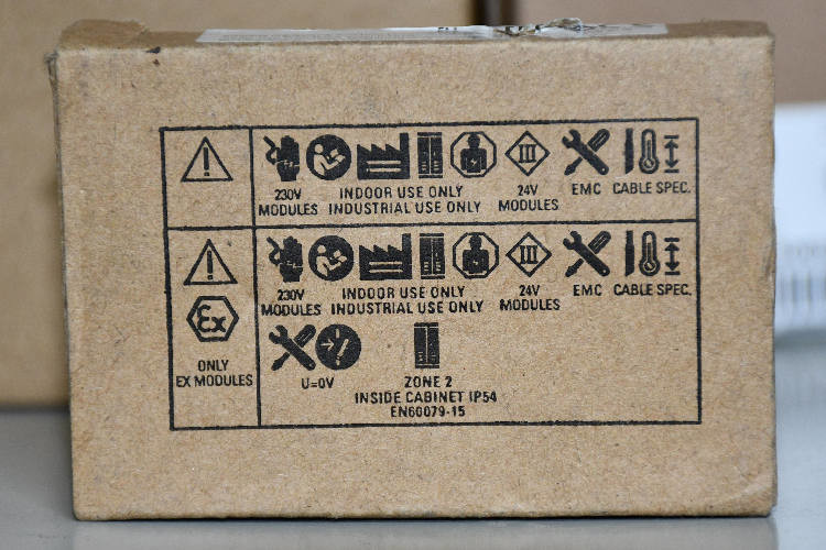 Siemens PLC I/O Module for use with ET200S Series, 81 x 15 x 52 mm, Current, Potential, Voltage, MicroLogix 1762, 24 V