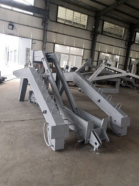 IACS Approved SOLAS Lifeboat Gravity Luffing Arm Type Davit With Winch