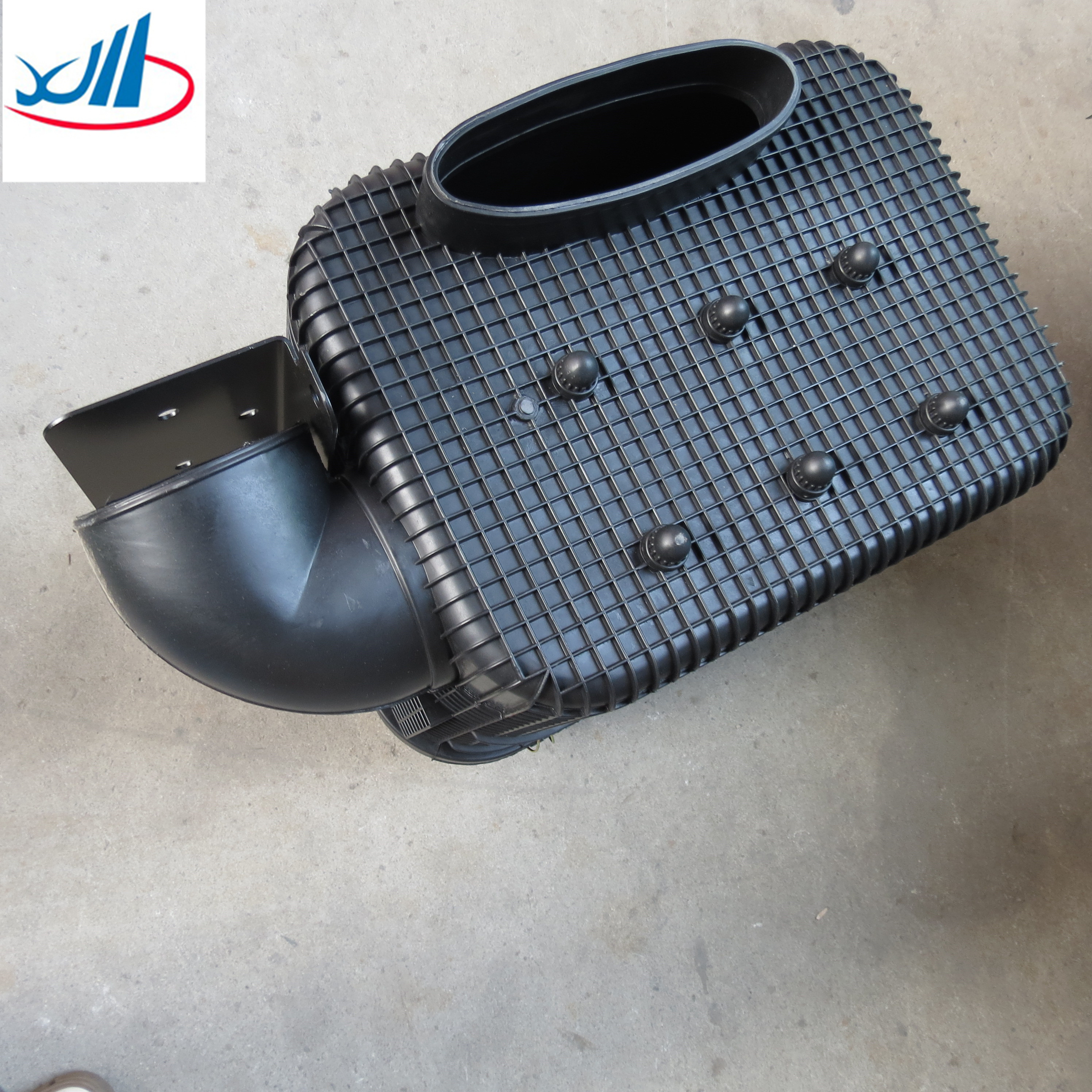 cars and trucks vehicle good performance Oil bath type air cleaner WG9725190155