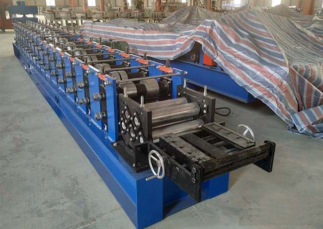 Galvanized Steel Purlin Roll Forming Machine C Z U Channel For Building Material Production