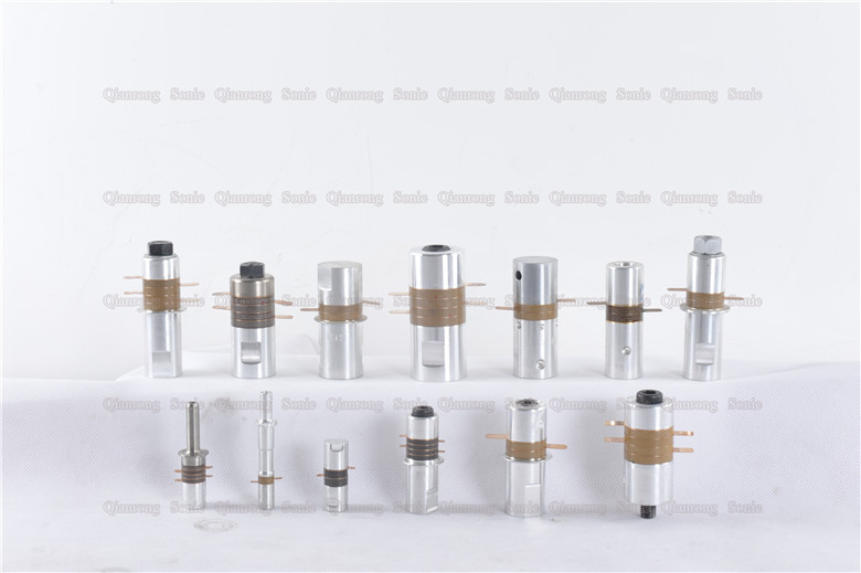 Long Column 1500 Watt Ultrasonic Welding Transducer 50mm Diameters Ceramics