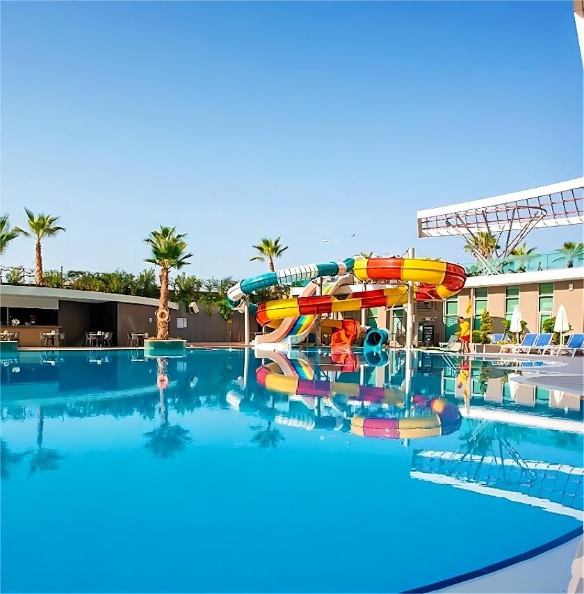 Outdoor Aqua Water Children Park Design Swimming Pool Kids Fiberglass Slides