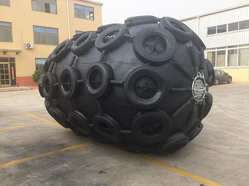 D3000 X L5000 Marine Pneumatic Rubber Fenders Winding Scratch Resistance