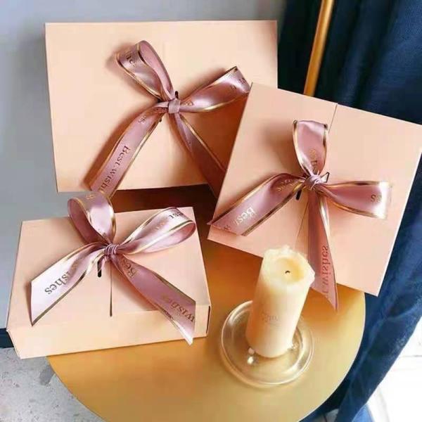 Environmental Paper Boxes with Magnetic Closure and Ribbon Custom Logo Gift Packaging