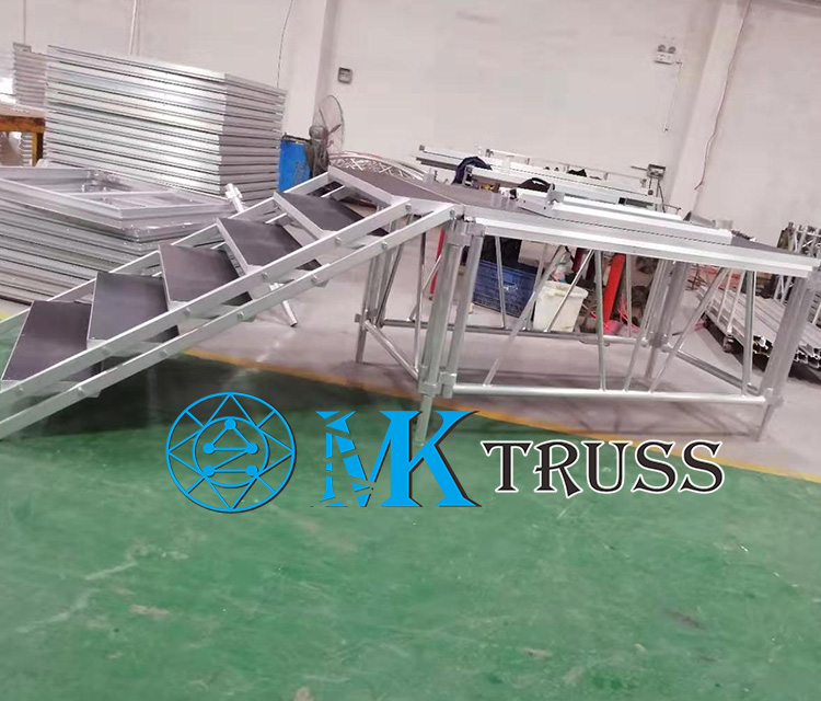 Customized Color 4*4 Feet Portable Smart Stage Skirt for Event/School/Weddings/Concerts