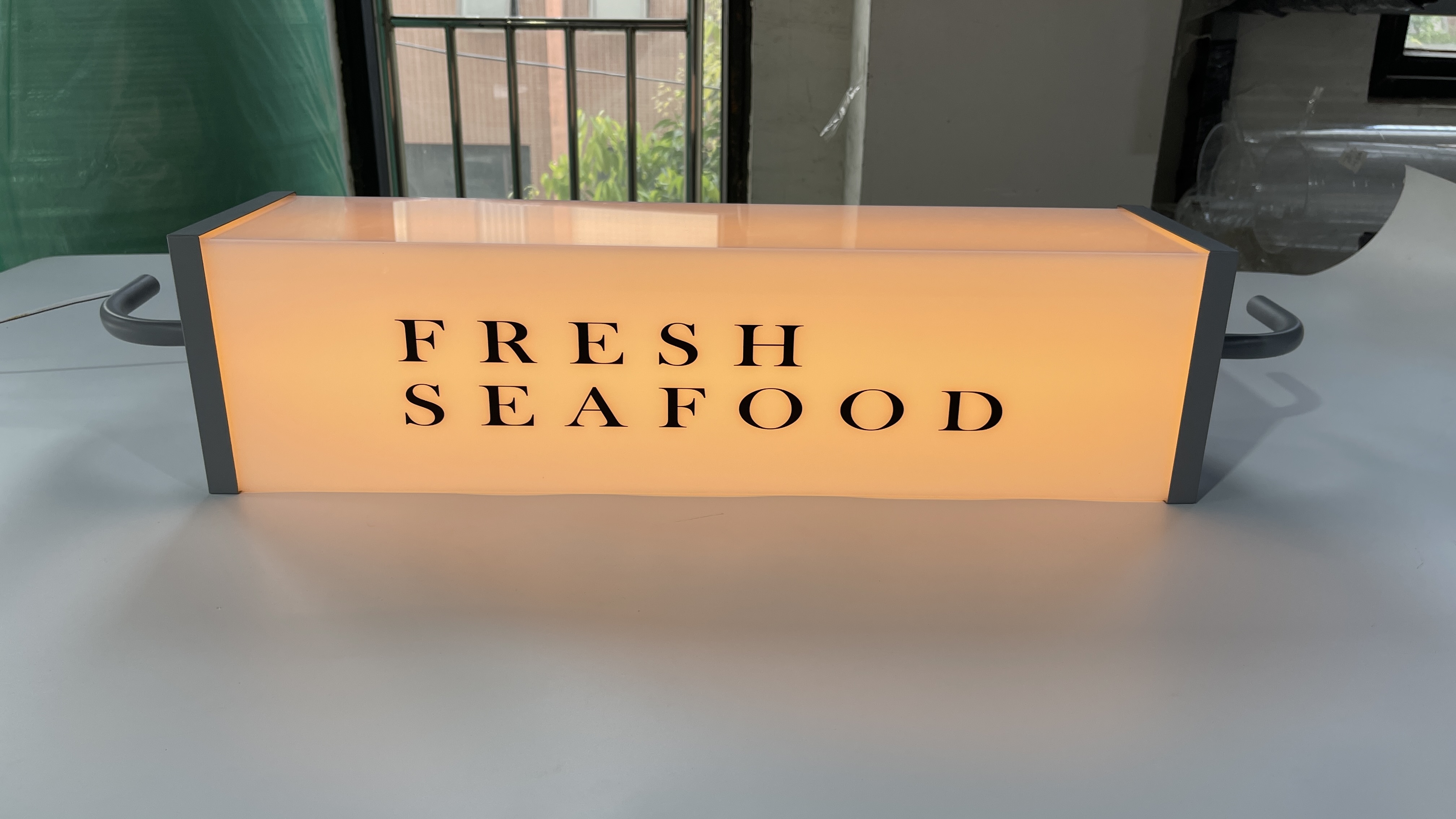 Customized Size Outdoor Light Box Sign with Stainless Steel Frame and LED Light Source