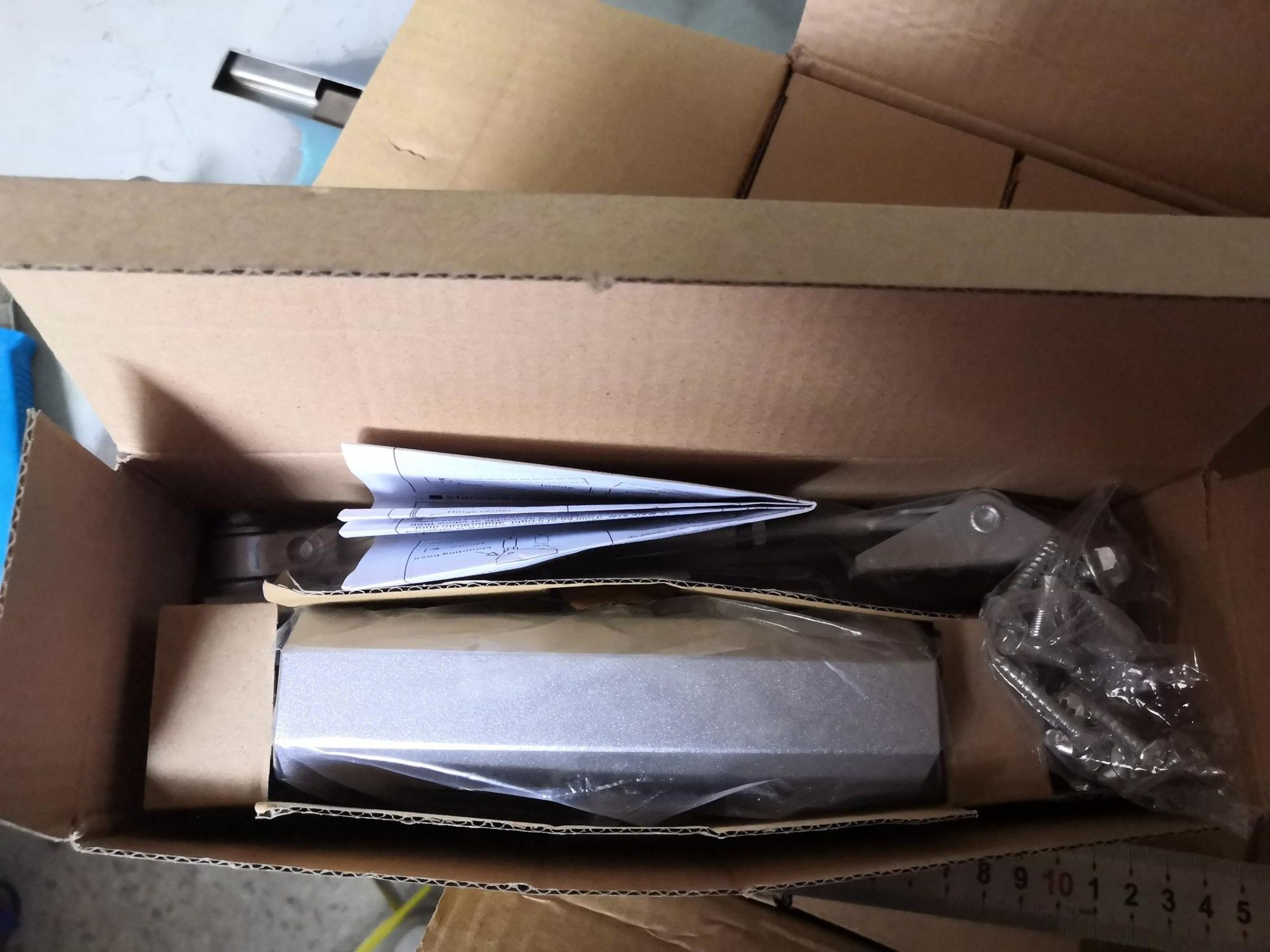 45-65 KG Bearing Capacity Aluminum Automatic Door Closer with 2 Speeds and Consumption