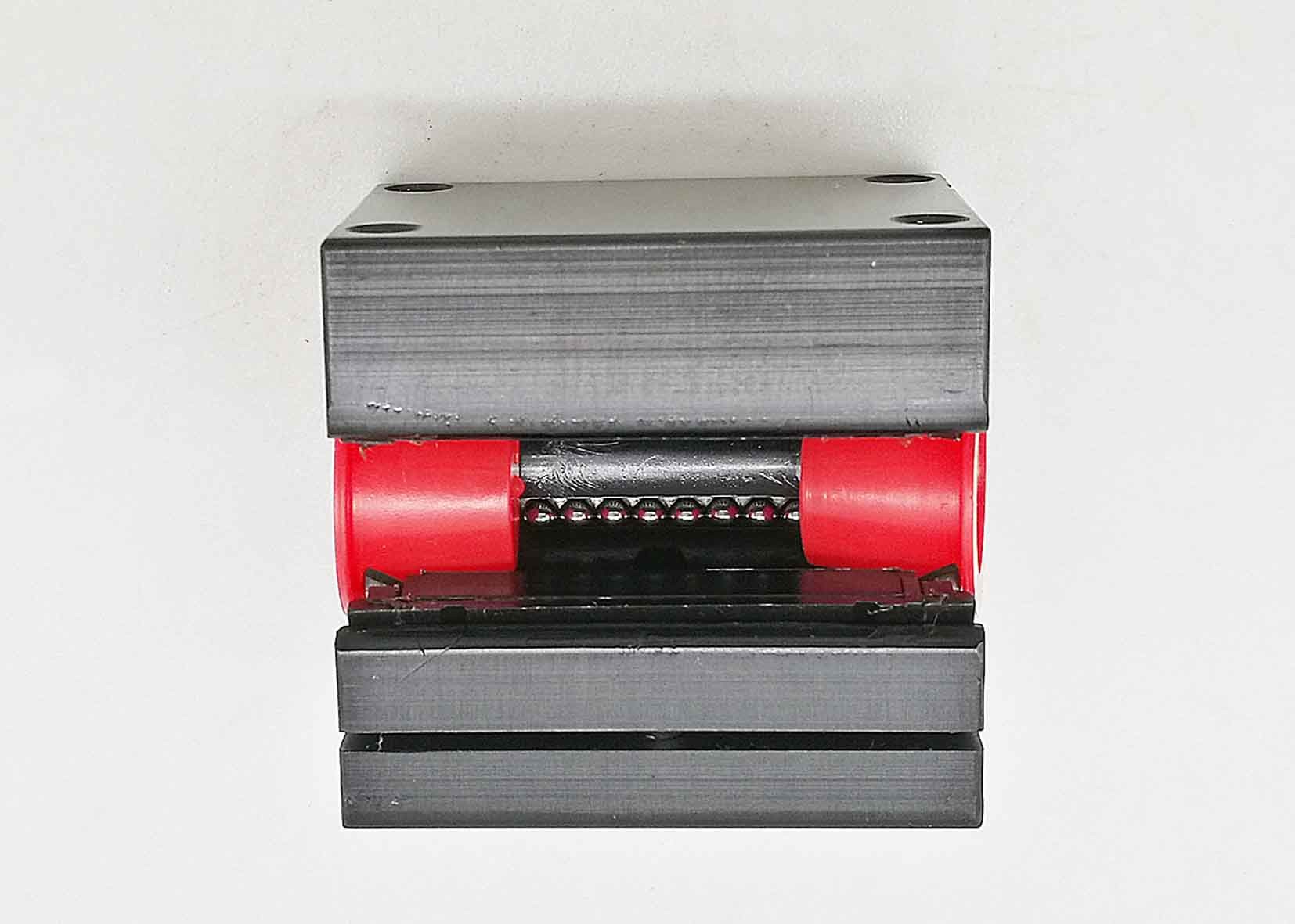 CR2-053 Thomson Linear Bearings X - Y Axis Ces For Cutter Dcs1500 / 2500 / 3500