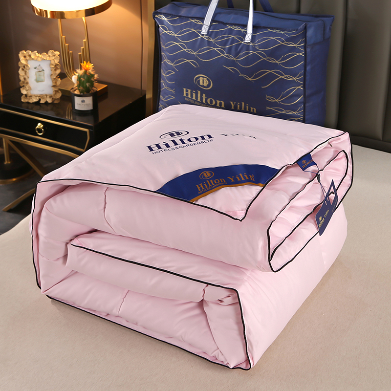 Custom Size Sustainable Hilton Hotel Textile Quilt Duvet Bedding with 100% Polyester