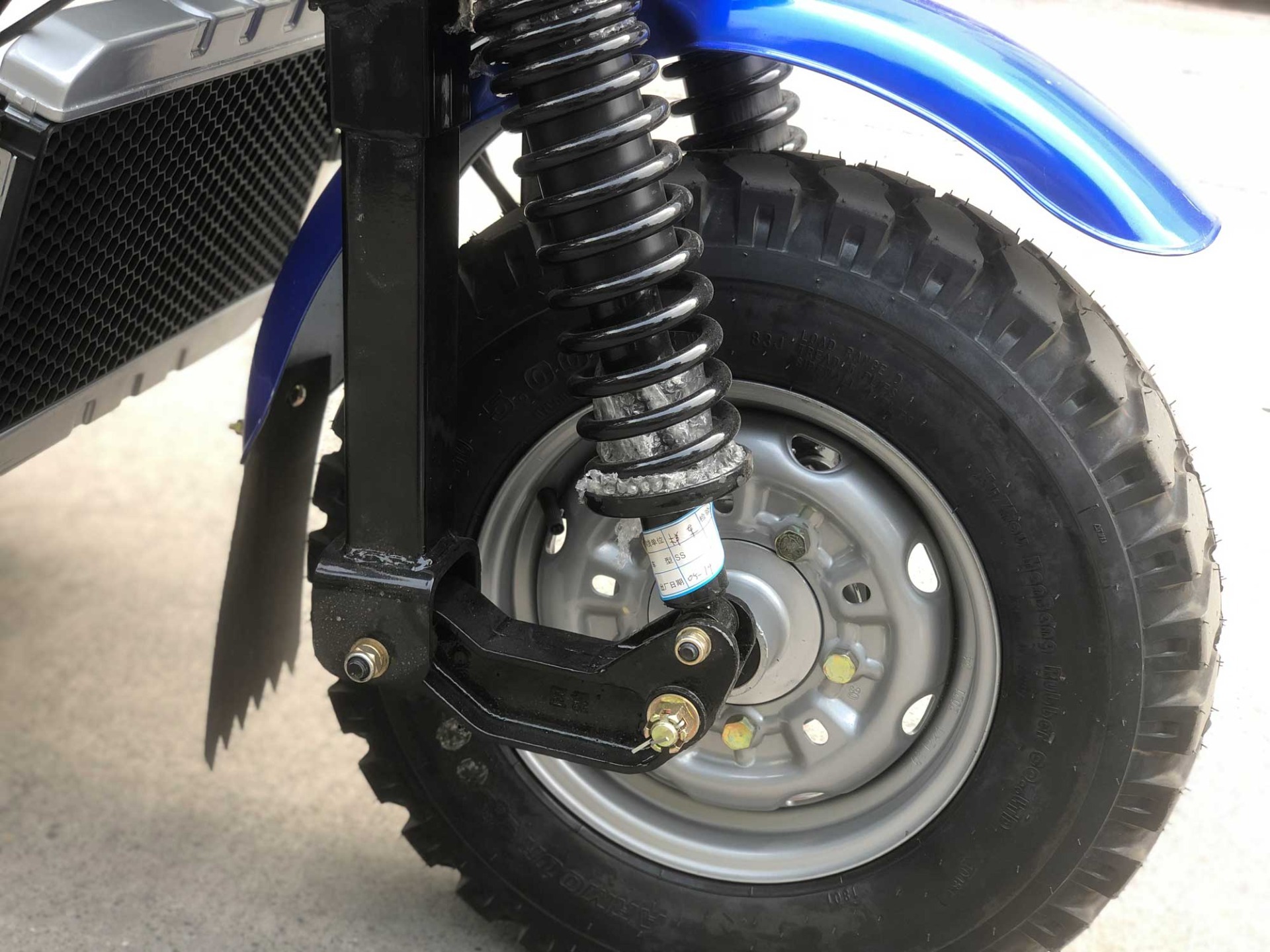 300CC/350CC Motorized Cargo Trike Motorcycle for Heavy Loading Made in Three Wheel 12V