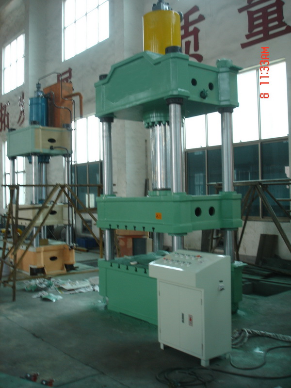 Automatic 4 Column Type Hydraulic Press Machine 315 Ton PLC Control