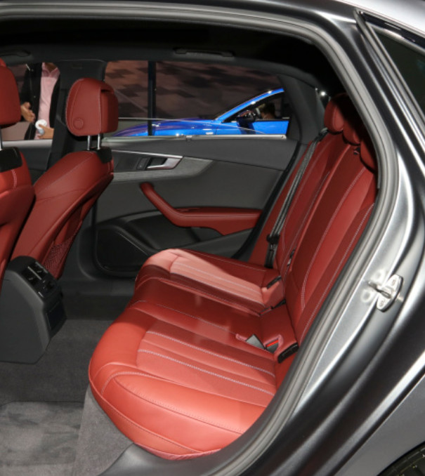 AUDI A4L 2023 year 40 TFSI Haohua Donggan version 4 Door 5 seats saloon