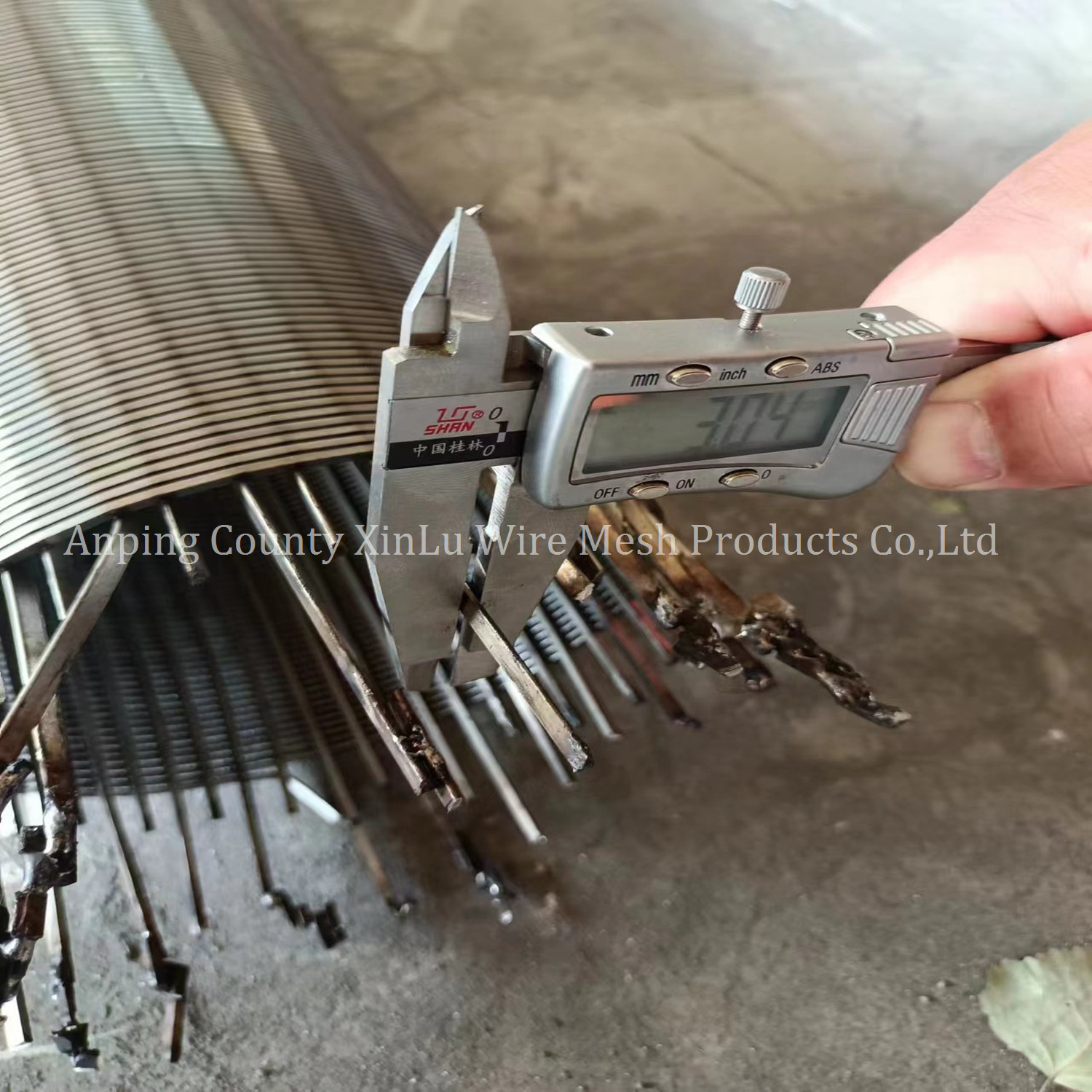 RECHARGE FILTER JOHNSON STRAINER PIPE WELL SCREENS FROM XINLU METAL WIRE MESH