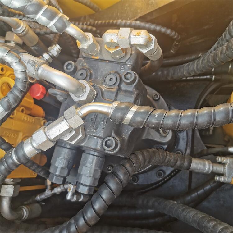 Multifunctional SANY SY135C Excavator with Original Hydraulic Pump and ISUZU Engine