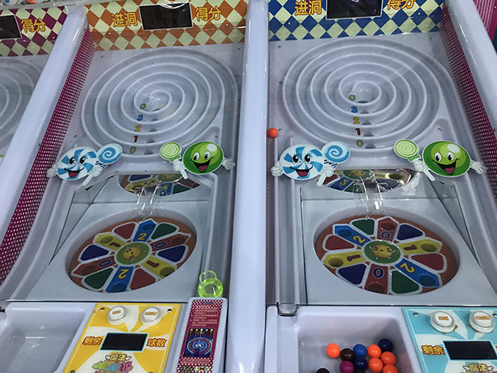 Indoor Coin Operated Amusement Machines , Redemption Arcade Games Colorful Lights