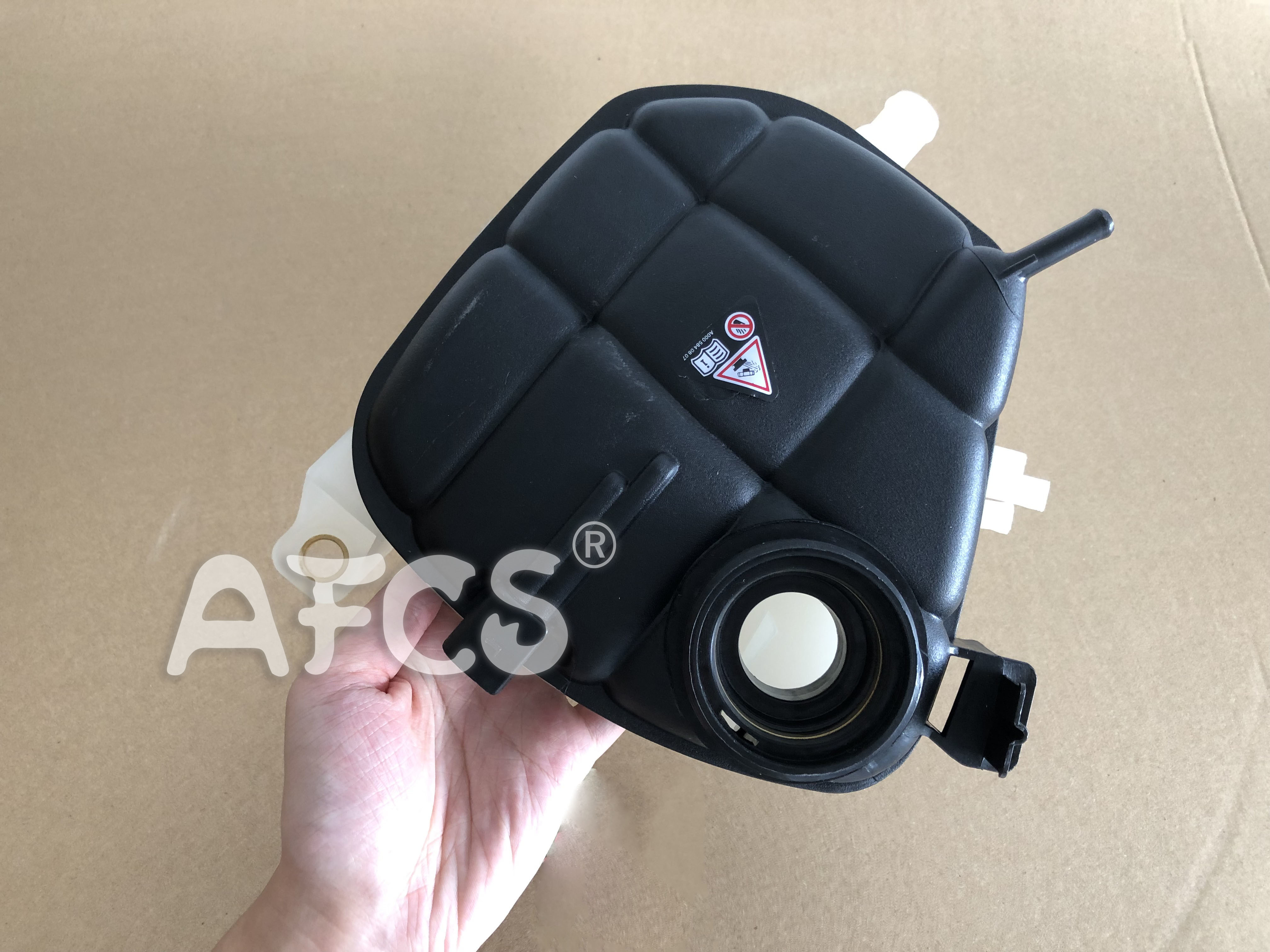 1645000049 Expansion Tank For MERCEDES BENZ M CLASS W164 X164 GL