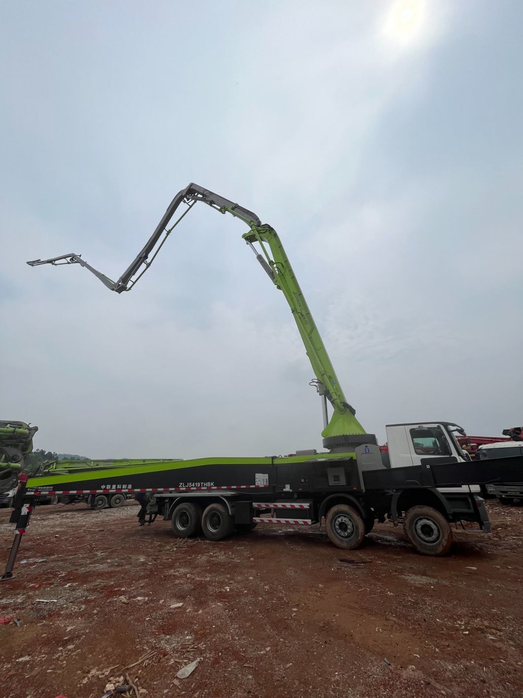 Zoomlion 52m Concrete Pump Truck Remanufactured, Factory Direct Sale