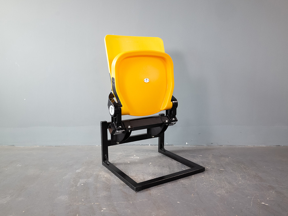 Plastic Beam Mounted Stadium Chair With Riser Mounted Brackets