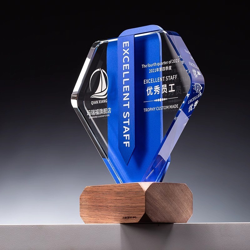 Custom-Made Acrylic Award With Creative Wooden Plaque For Anniversary Conference Prize And Outstanding Employee