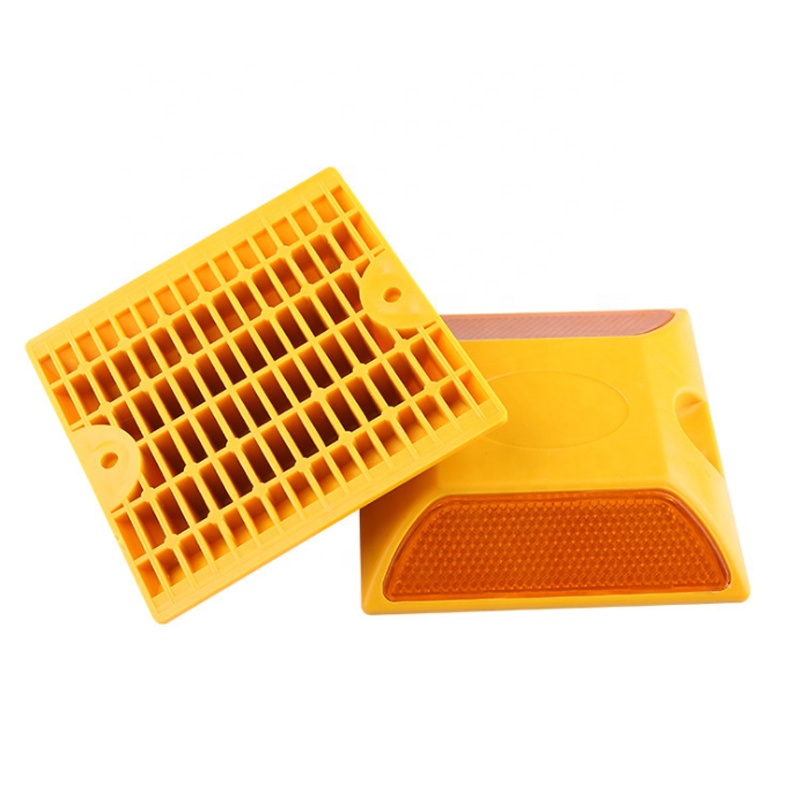 Traffic Safety Road Stud Customized Aluminum Pavement Marker with Reflective Tape