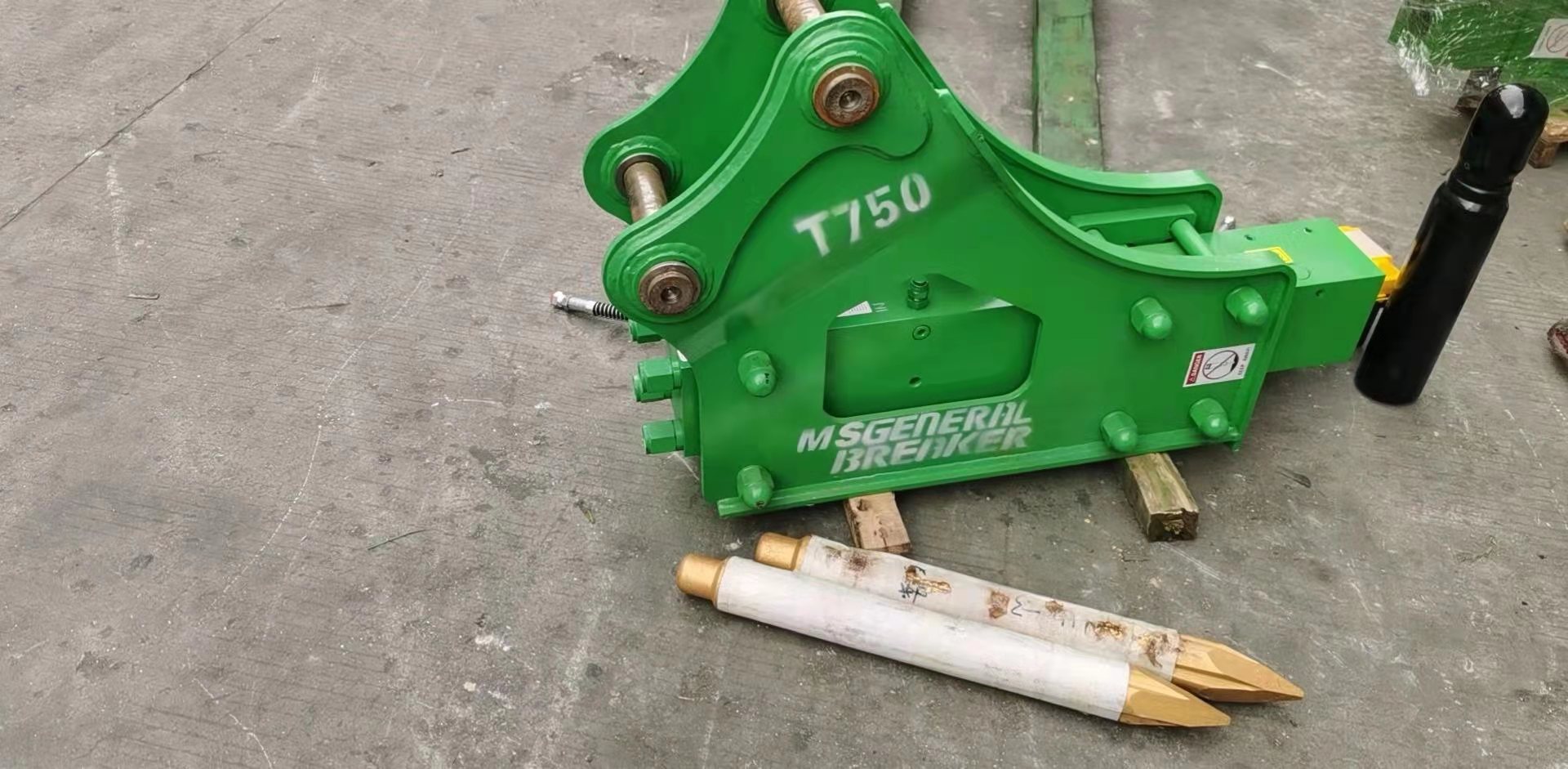 Electric Hydraulic Excavator Attachments 40CRMO Excavator Jack Hammer