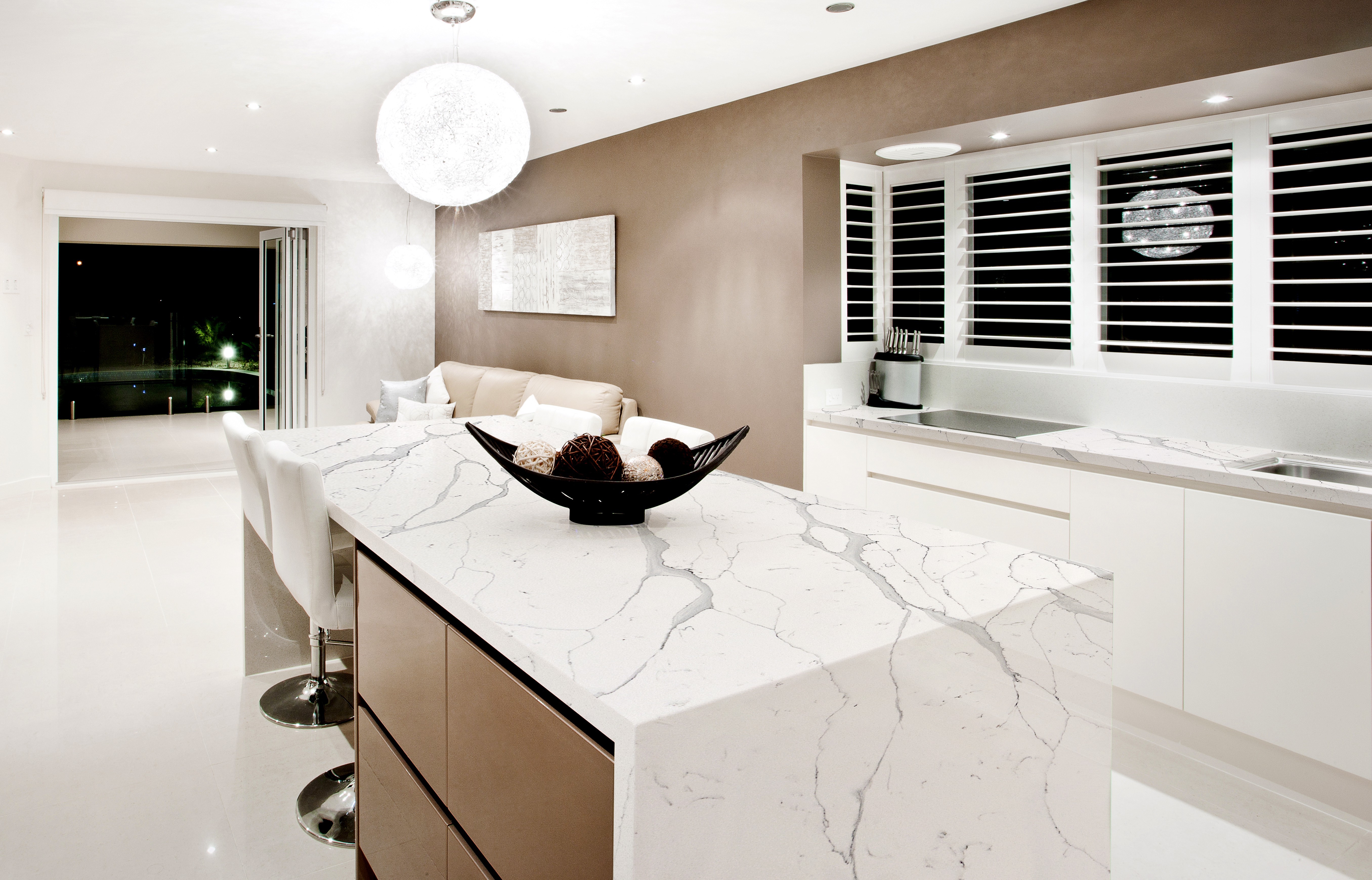 Solid White Calacatta Quartz Stone For Countertops Construction Materials