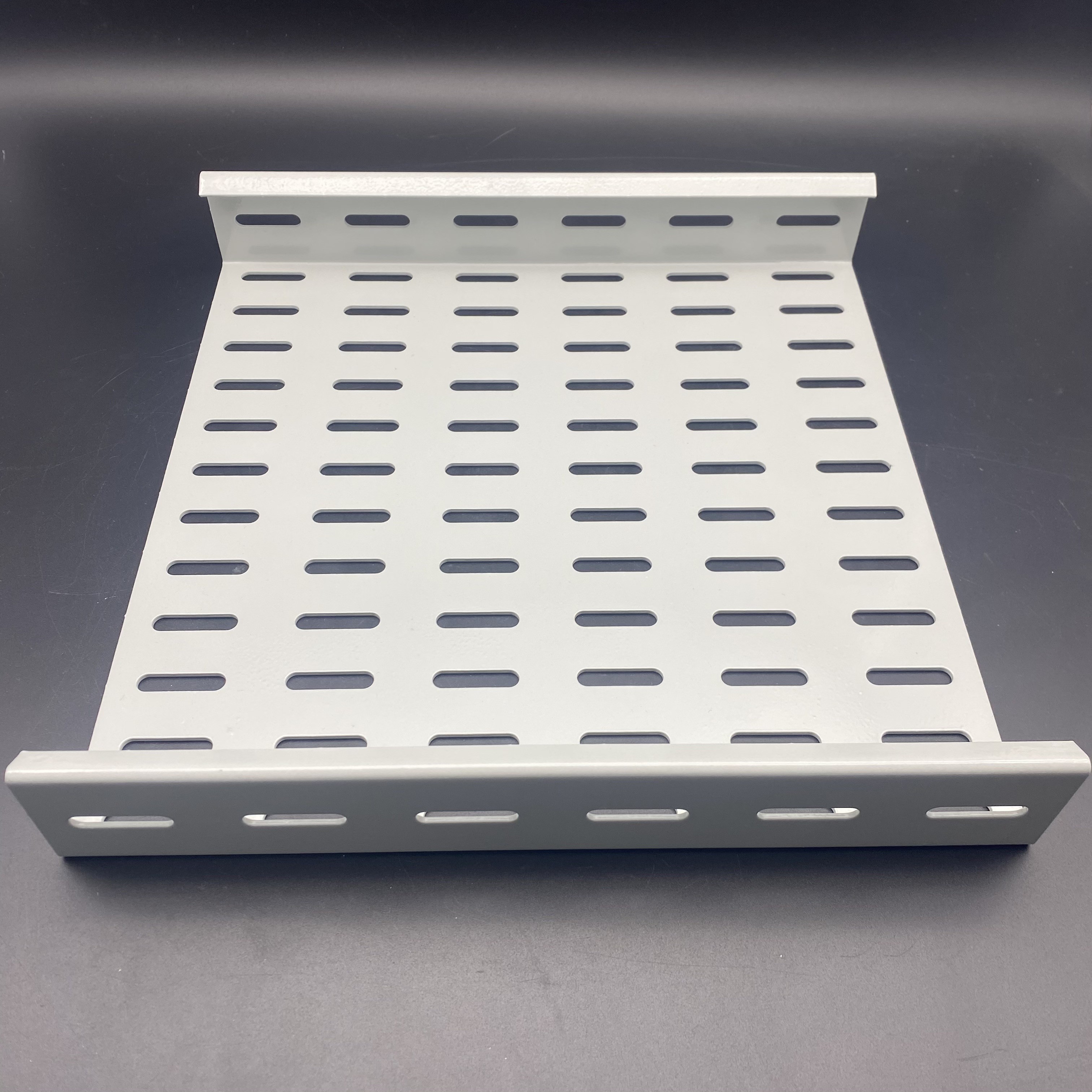 Electrical Galvanized 150mm 250mm 500mm Perforated Cable Trays
