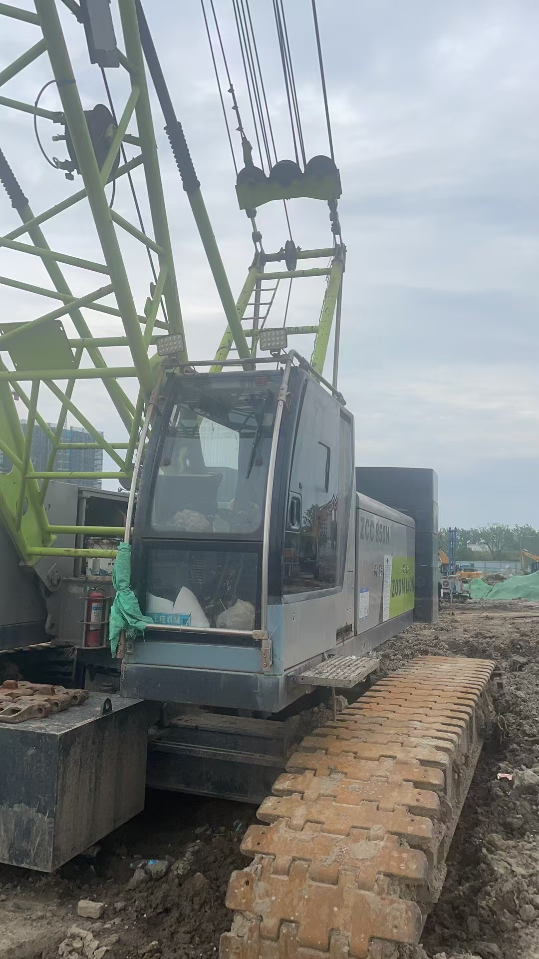 Used ZCC850H 85 Ton Lattice Boom Crane with Safe Operation and Energy Efficiency