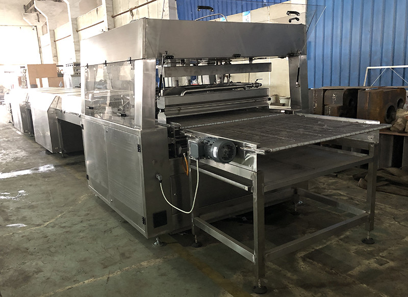 200kg 500kg capacity 200mm Chocolate Tempering Enrobing Machine Cool Tunnel