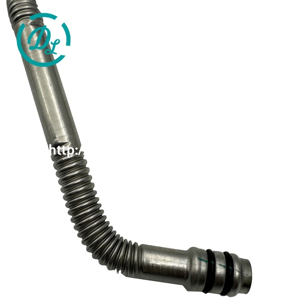 3975076 3977158 Engine Part Turbo Oil Drain Tube Cummins Engine QSB6.7