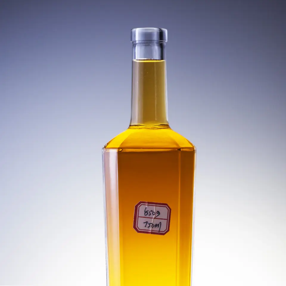 Capacity 750ml Round Super Flint Glass Vodka Gin Rum Glass Bottle Weight for Whiskey