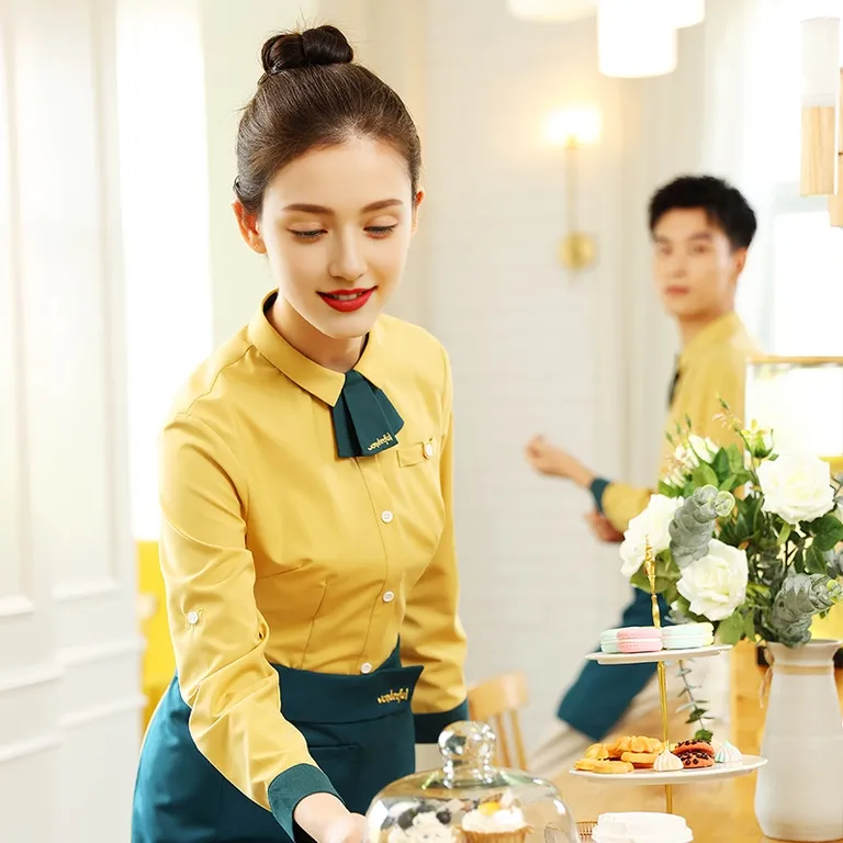 Custom Logo Clothes Manufacturers Classic Waiter Uniform Restaurant