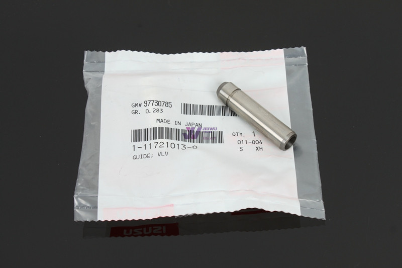 Engine Spare Parts 1-11721013-0 1117210130 Valve Guide for 6BG1 6BD1 ZX200 FSR113