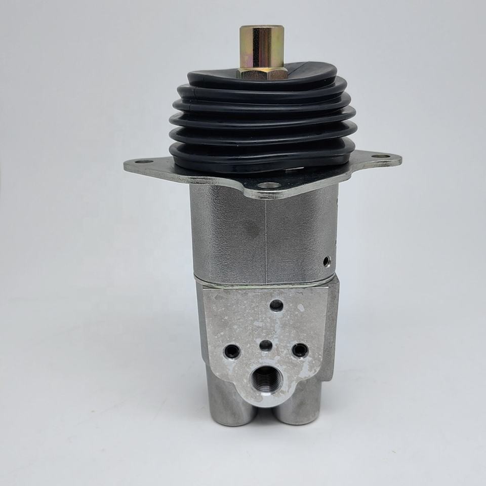 D65 Excavator Spare Parts Hydraulic Bulldozer Joystick 702-16-01340 70-16-01341