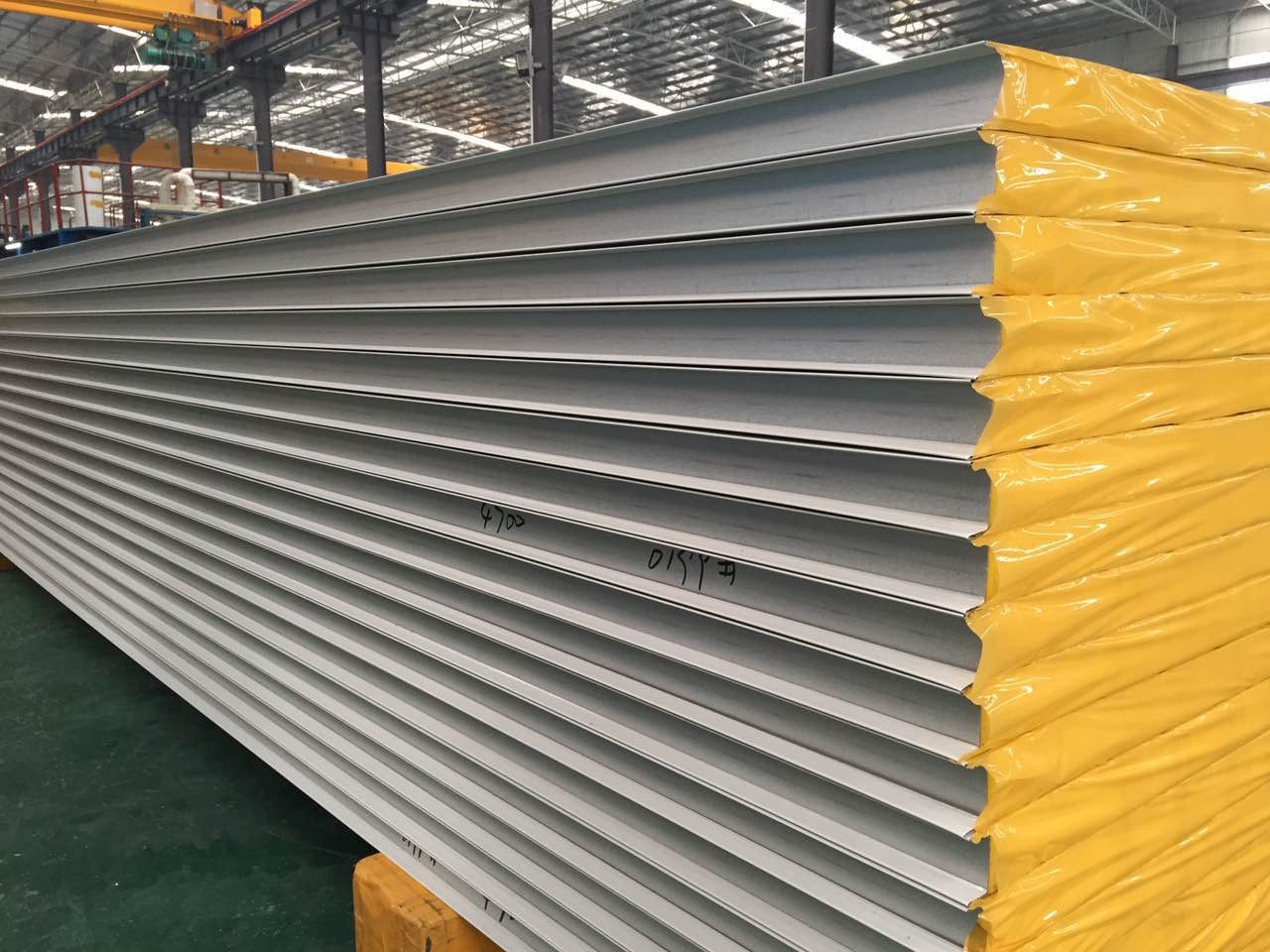 Steel 50mm 75mm Fiber Glass Wool Sandwich Panel