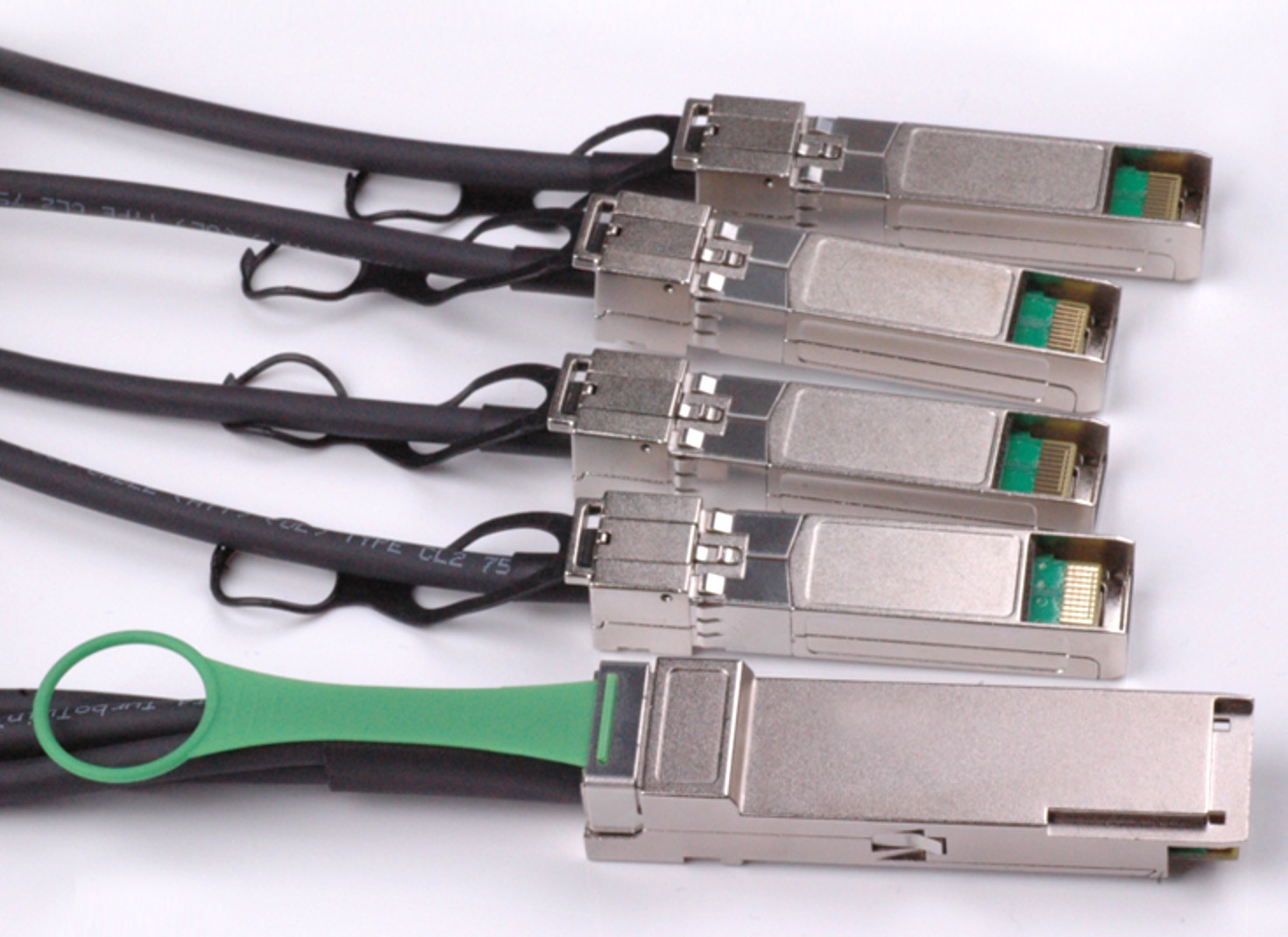 26 AWG 4 x 10G QSFP+ to SFP+ Cable 40 GBPS Compatible CISCO H3C JUNIPER