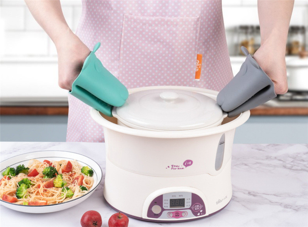 Mini Oven Mitts Gloves Heat Resistant SiliconeCooking Pinch Mitts Potholder Finger Pinch Grips Silicone Kitchen Utensil