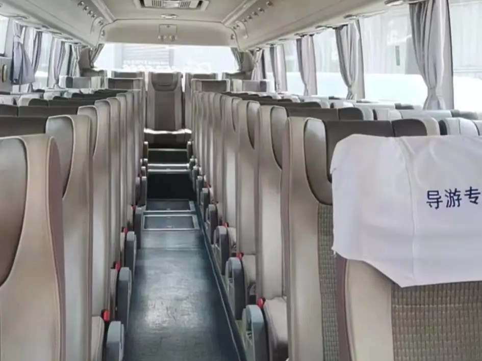 2nd Hand Coach 48 Seats 11 Meters Middle Passenger Door Rear Engine 280hp Leaf Spring Uesd Yutong Bus ZK6116