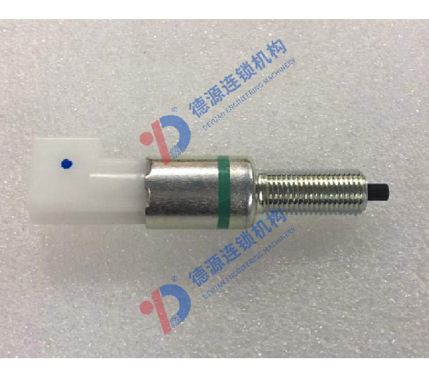 ACCELERATOR PEDAL SWITCH 1-82380131-1 182380-1311 1823801311 CYH51 CXZ50 6WA1 6HK1 6WF1TCS FOR ISUZU