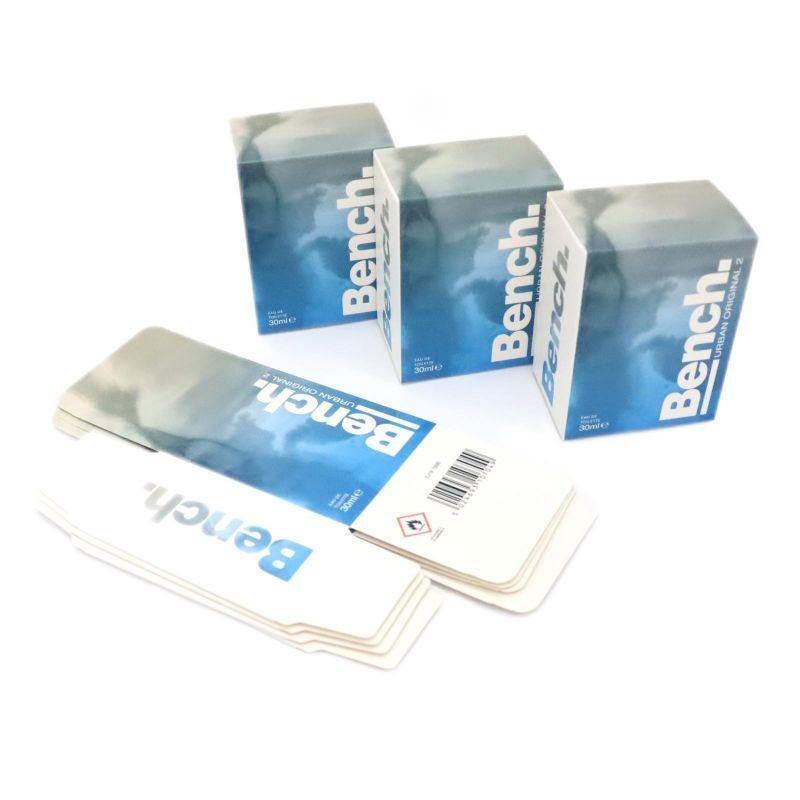 Reusable and 100% recyclable flat pack cardboard boxes used for consumer packaging