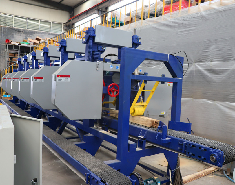 Vertical Band Saw Lumber Mill Industrial Sawmill Equipment 350mm Dia