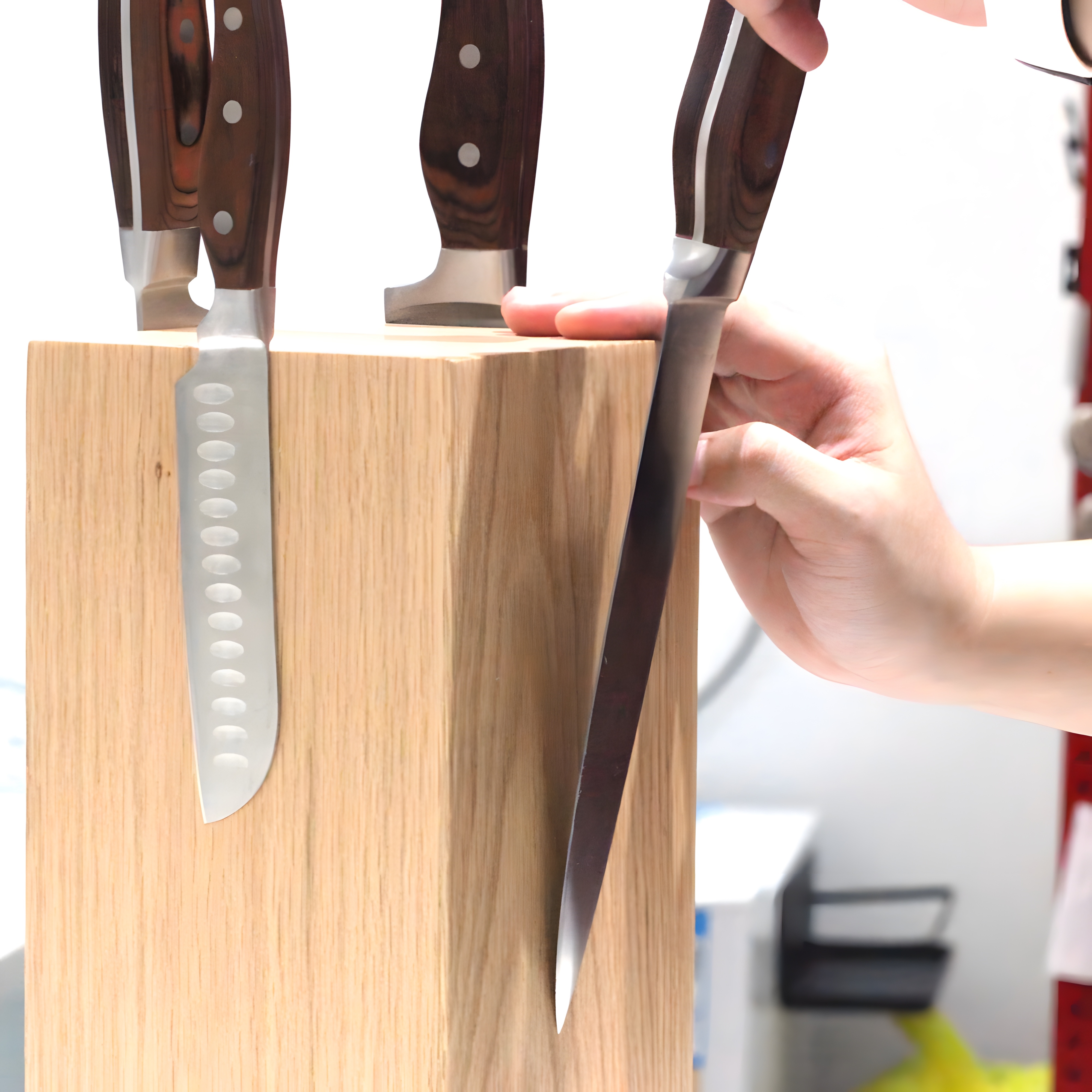Kitchen Magnetic Knife Holder with Metal Plate 360 Rotating Oak Wood Construction