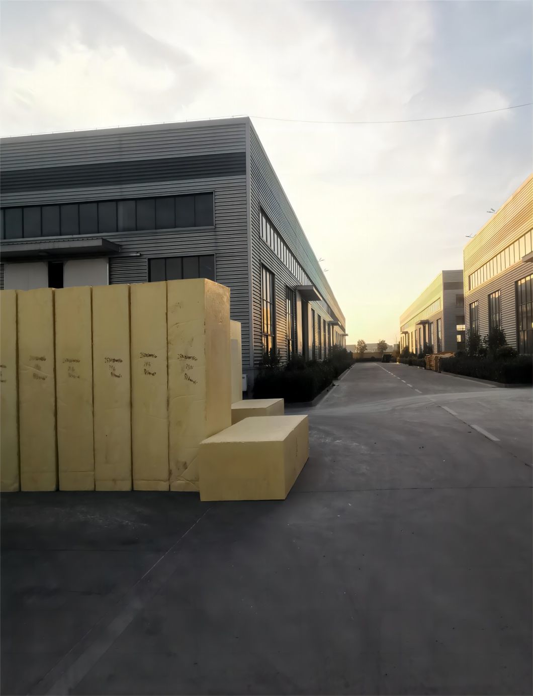Wanhua Mdi Pm-200 with Competitive Price Poly Polyol Polyurethane Blend Polyol Isocyanate