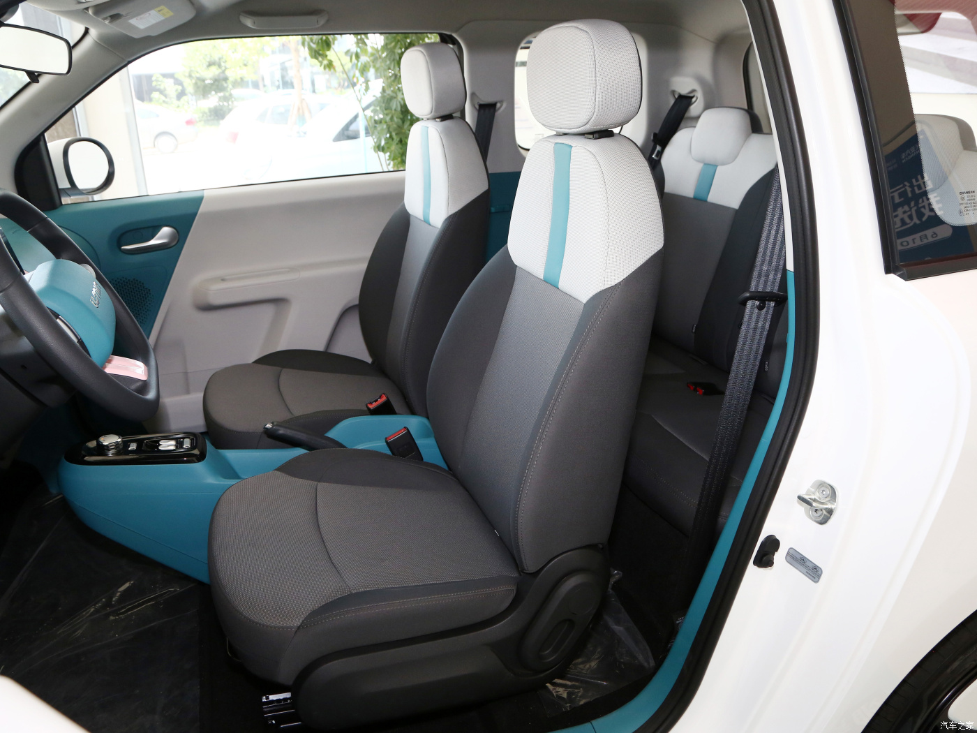 2023 Changan Lumi Mini EV High Speed SUV Electric Vehicle High Speed