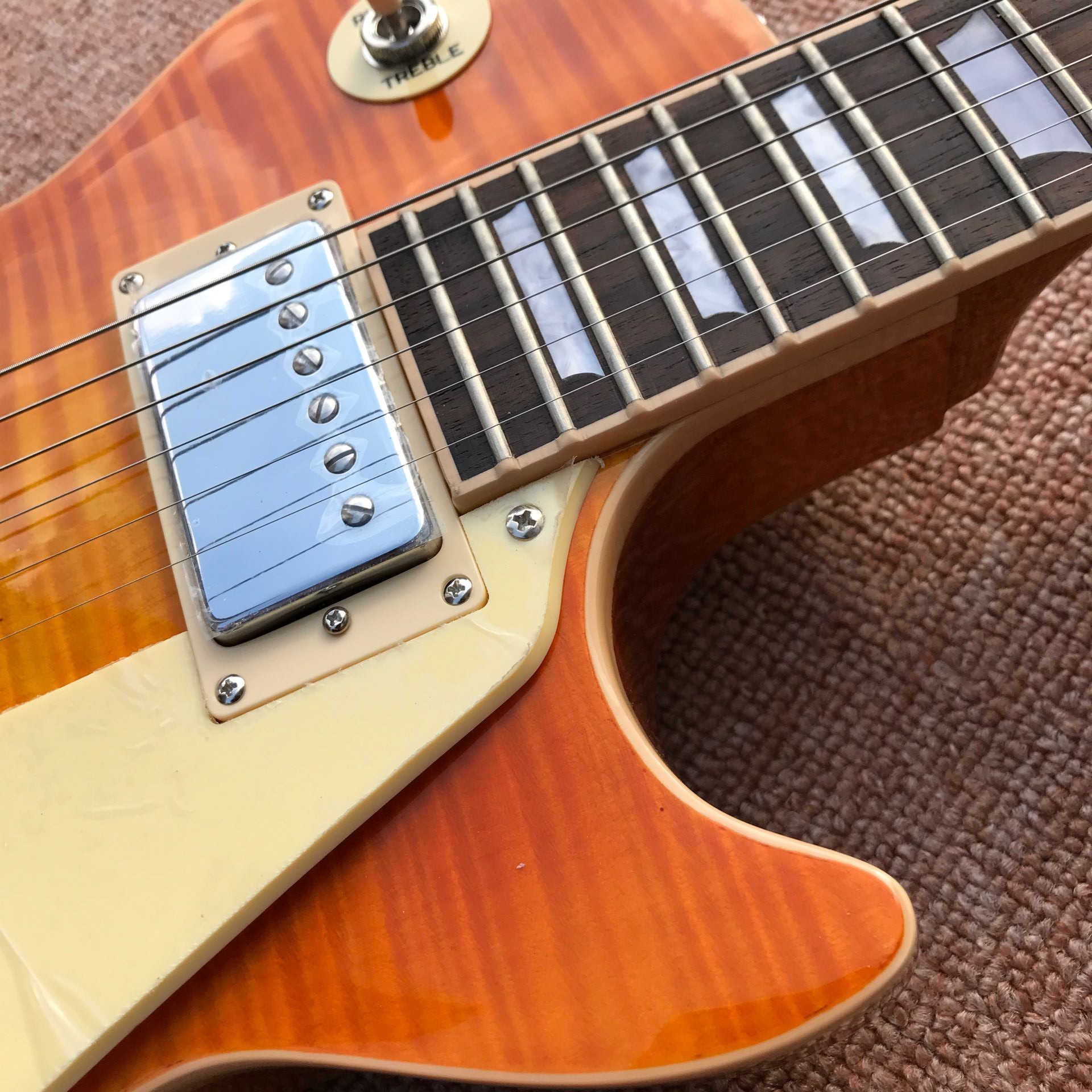 Custom one piece Neck one piece body electric guitar, Upgrade Tune-o-Matic bridge guitar Tiger Flame standard guitar