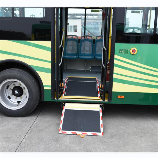 7.7m Diesel City Bus 25 Seats Euro 4 Emission With Air Brake