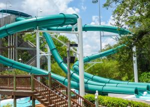 Adults Outdoor Spiral Water Slide 4 Riders Load For Water Sport Games
