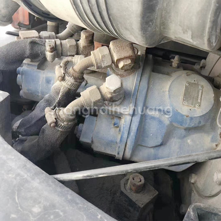 Used Construction Machinery Rubber Wheel Excavator Doosan DX60W 5700kg Machine Weight