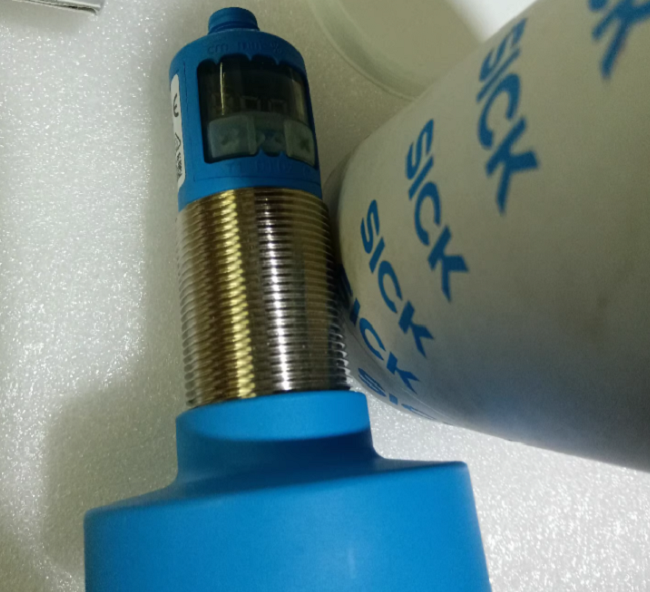 UM30-215113 SICK Ultrasonic Distance Sensors IP65 / IP67 -25°C To +70°C