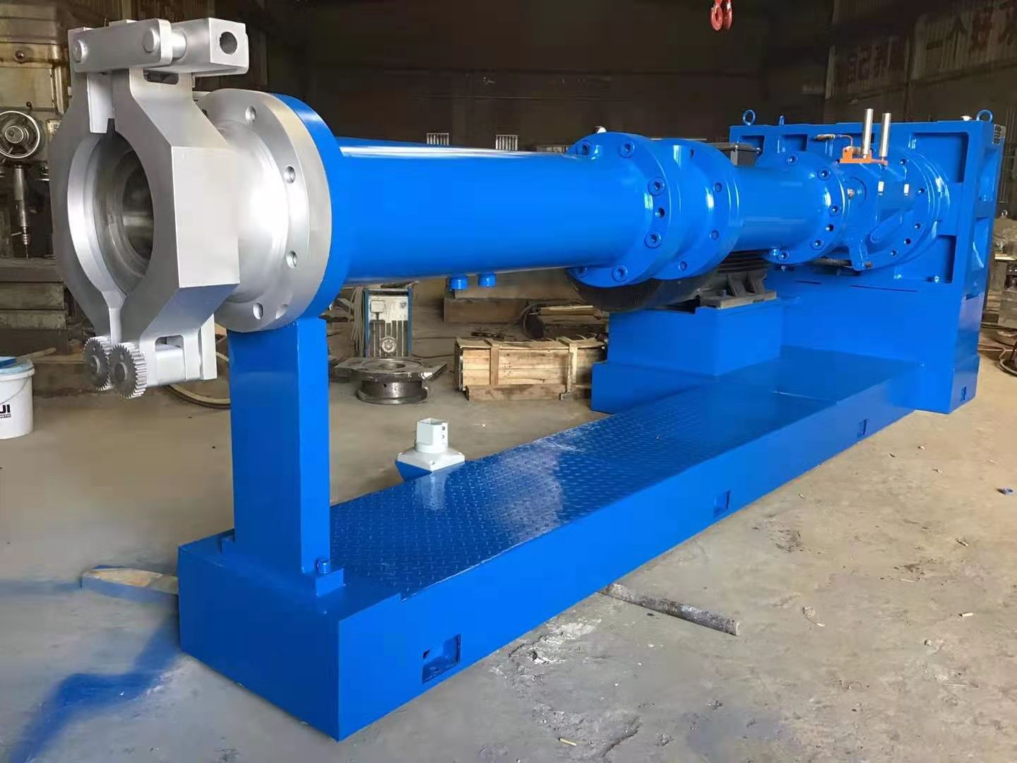 185kW Pin-barrel Cold Feed Vacuum Rubber Extruder for Rubber Extrusion Equipment